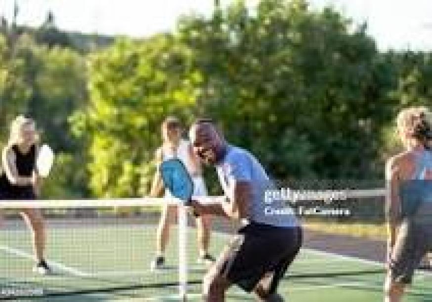 2721 Lindsay Avenue-1